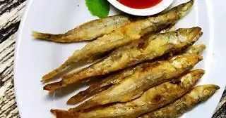 cá trứng chiên  - 120.000 ₫ tại A Chảy - Cơm Cháy & Rau Luộc Kho Quẹt - Dương Bá Trạc