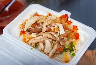 Xôi gà hộp lớn - 35.000 ₫ tại Bún Thịt Nướng - Phan Huy Ích