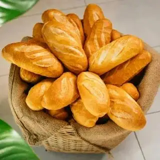 Bánh Mì Không  - 8.000 ₫ tại Bún Thịt Xào Miền Tây Hai Ơi - Cô Bắc