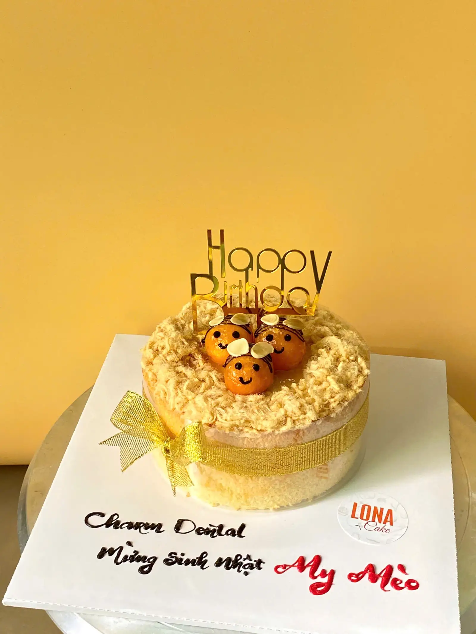 Bánh BLTM Con Ong - 270.000 ₫ tại Lona Cake - Bánh Kem Tươi & Bánh Ngọt - Hậu Giang