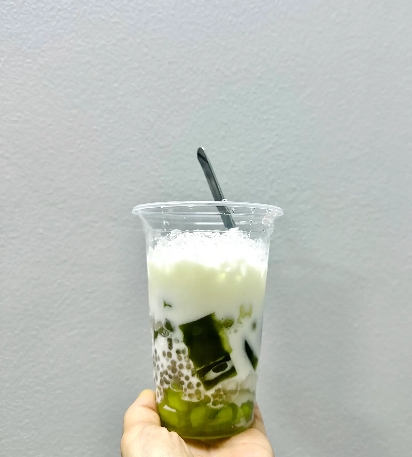 Hình ảnh sữa chua thạch lá nếp củ năng