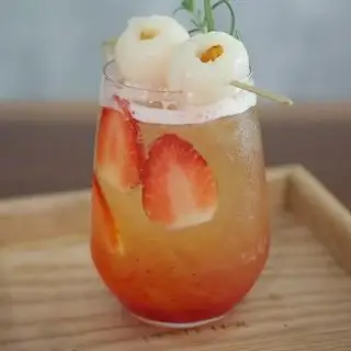 Hình ảnh Ô Long Vải Dâu