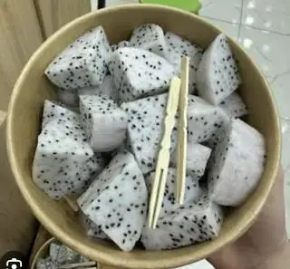 Hình ảnh Khay thanh long trắng