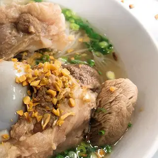 Hủ tiếu xương - 69.000 ₫ tại Hủ Tiếu Nam Vang Tên Lửa - Bò Kho & Lẩu Xí Quách - Tên Lửa