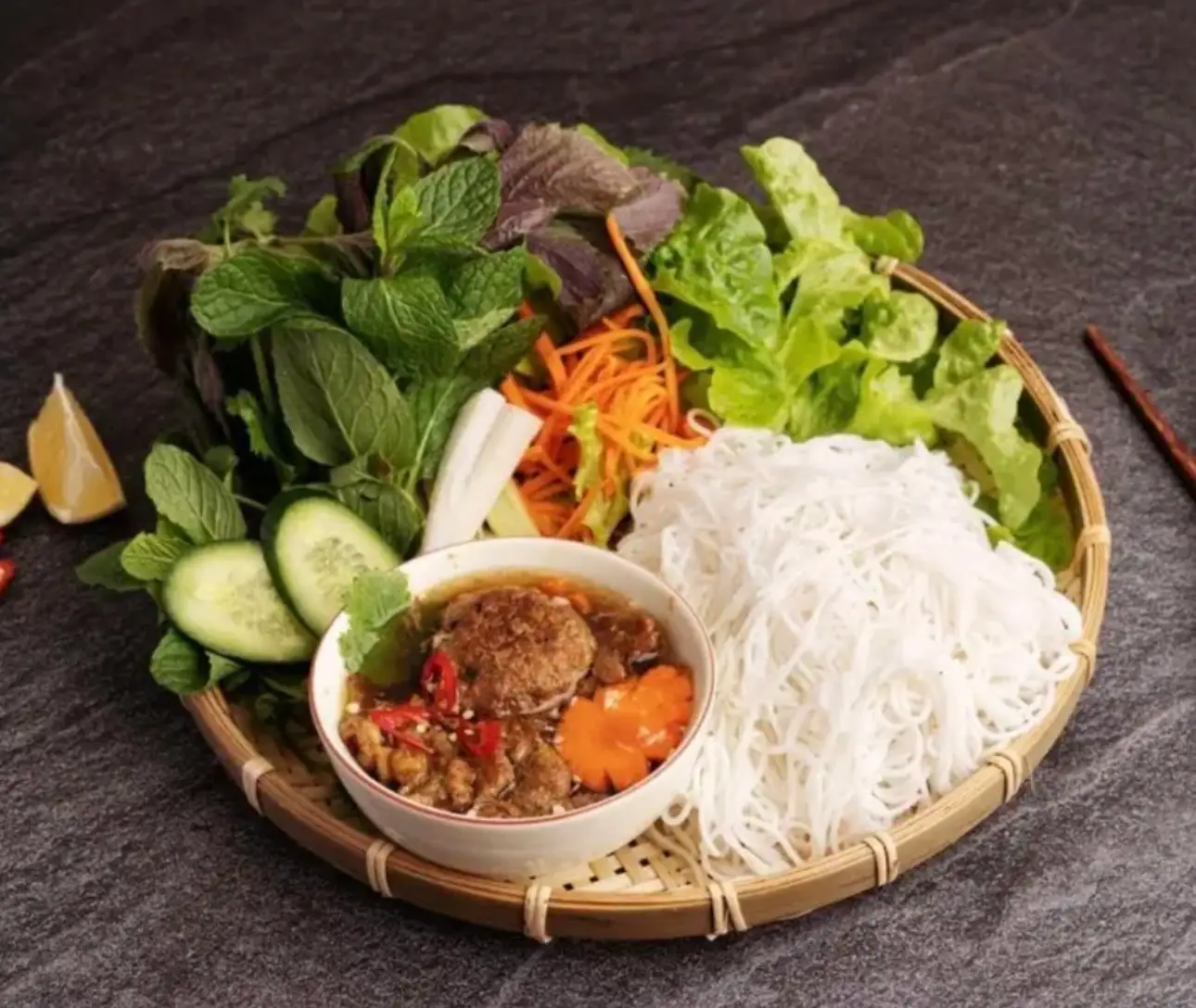 Bún chả Hà Nội - 69.000 ₫ tại Cô Thùy - Bún Chả Hà Nội