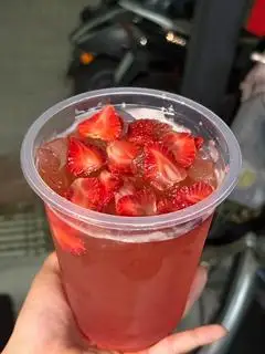 Hình ảnh Trà dâu tây (900ml)