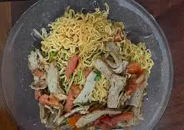 mì trộn chả cá - 55.000 ₫ tại MÌ TRỘN CÔ HAI - Đường Số 1