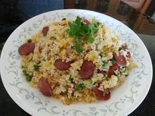 Cơm chiên lạp xưởng - 47.000 ₫ tại Cơm Chiên 26 - Nguyễn Trung Ngạn