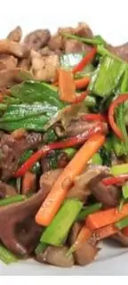 Hình ảnh tim cật lợn trần giá đỗ/bát