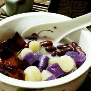 Hình ảnh Chè Khoai Dẻo Sương Sáo Đậu Đỏ