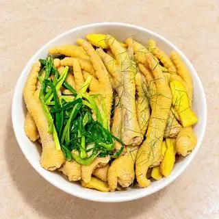 Hình ảnh Chân Gà Hấp Hành