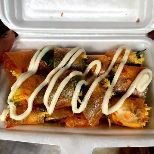 Bánh Tráng Cuốn - 27.000 ₫ tại Gánh Bánh Tráng Trộn Cô Xuân - Phan Văn Hân