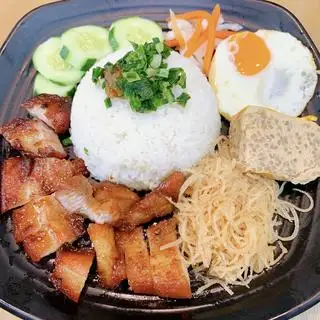 Hình ảnh Cơm tấm Nạc Giòn Đặc Biệt ( 4 món )