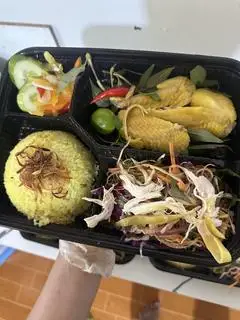 Hình ảnh Cơm gà cánh