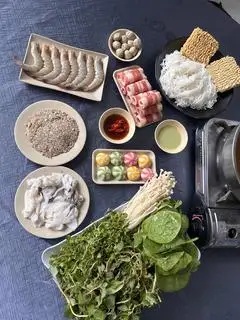 Hình ảnh Lẩu cua đồng size 4 người 
