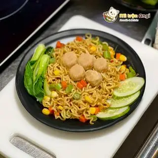 Hình ảnh Mì trộn Bò viên