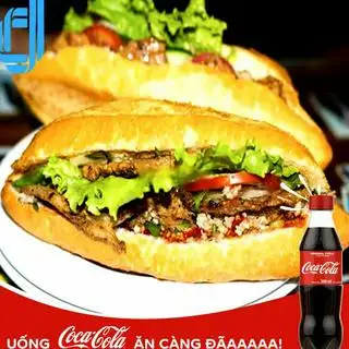 Hình ảnh Bánh mỳ Hội An - Coca