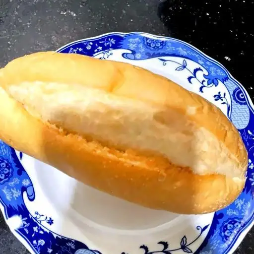 Bánh Mì Thêm - 6.000 ₫ tại Bò Kho Ông Mập - Trường Chinh
