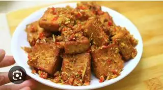 Đậu hũ chiên sả chay - 8.000 ₫ tại Cơm Chay Diệu Trang - Nguyễn Xí