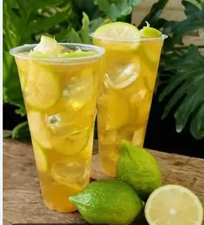 Hình ảnh trái chanh giã tay ly khổng lồ 