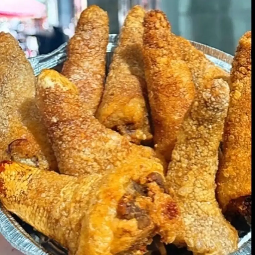 Hình ảnh đuôi heo chiên giòn+cơm lam 