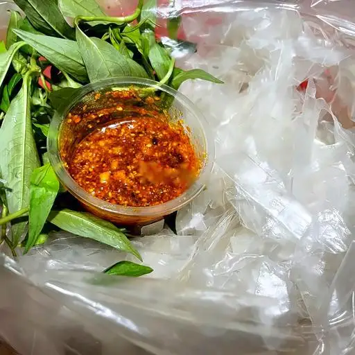 Bánh Tráng Chấm - 25.000 ₫ tại Gánh Bánh Tráng Trộn Cô Xuân - Phan Văn Hân