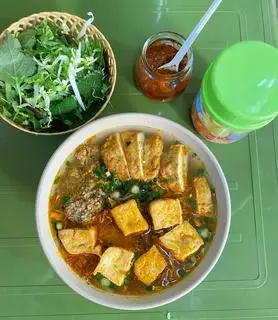 Hình ảnh Bún riêu cua Chả Cá