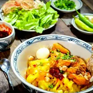 Mì thịt trứng chả - 50.000 ₫ tại Quán Cô Hào - Mì Quảng Miền Trung -  Nguyễn Kiệm