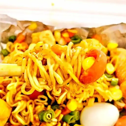 Hình ảnh Mì trộn viên chiên idomie
