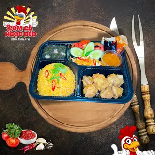 Cơm phao câu gà chiên + canh rong biển  - 48.000 ₫ tại Cơm Gà Ngọc Béo - Ung Văn Khiêm