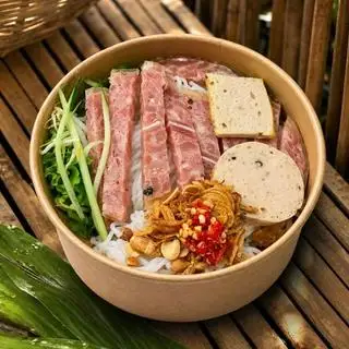 Hình ảnh BÚN MẮM NÊM CHẢ TAI CHẢ QUẾ