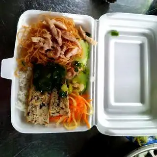Hình ảnh Cơm tấm bì chả