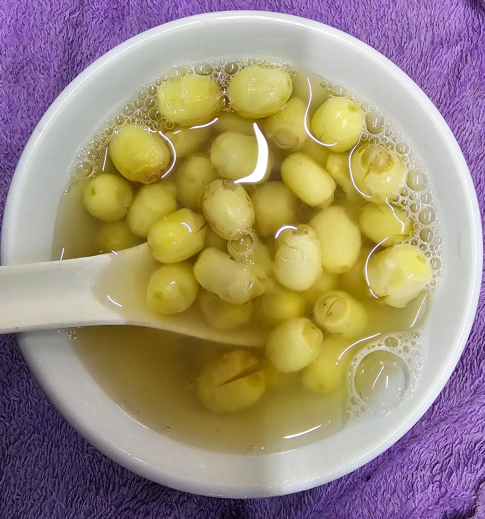 Chè hạt sen - 38.000 ₫ tại Sâm Bổ Lượng 399 - Nguyễn Đình Chiểu