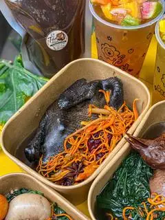 Hình ảnh Gà tần hầm 1/2 con