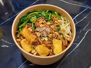 Hình ảnh Bánh đa cua trộn thường 
