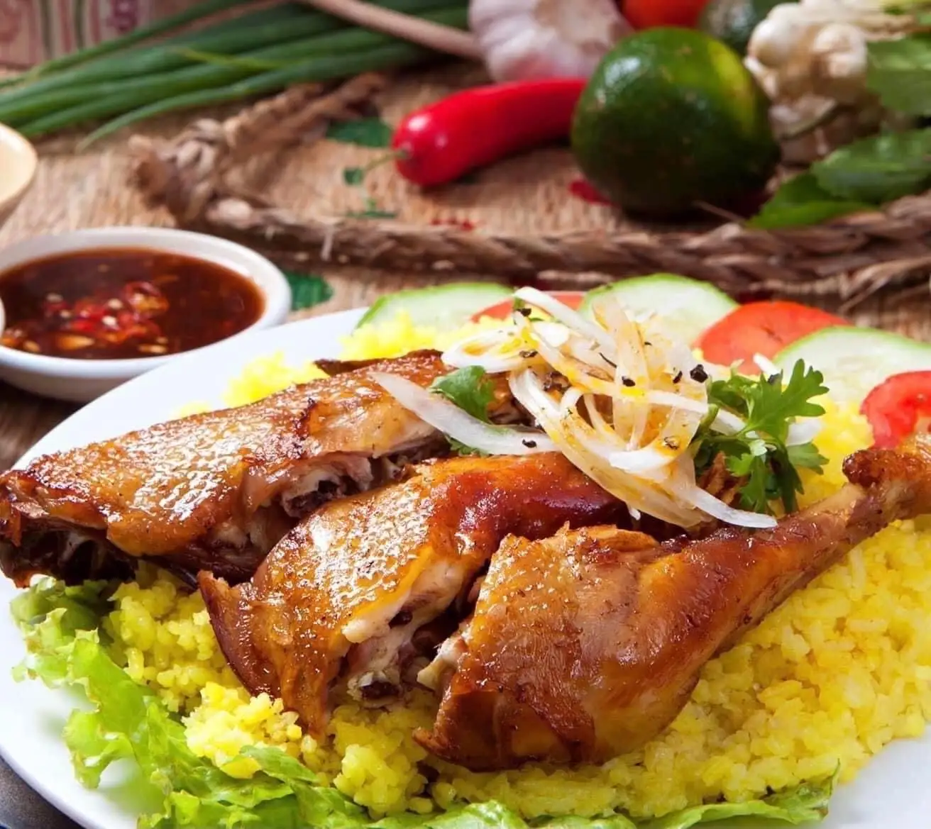 Cơm chiên đùi gà rô ti - xá xíu - 65.000 ₫ tại Cơm Gà Tân Hải Nam - Bình Giã