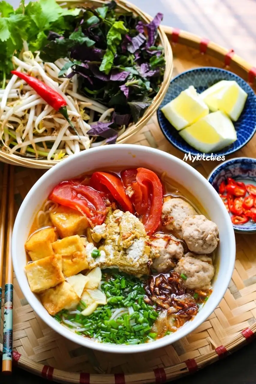 Hình ảnh bún  cá mọc giòn