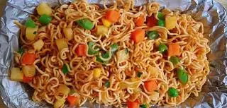 Hình ảnh Mì Trộn Rau Củ