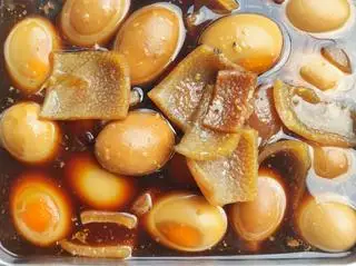 Trứng kho thêm  - 10.000 ₫ tại Cơm Tấm Bà Mợ - Nguyễn Cư Trinh