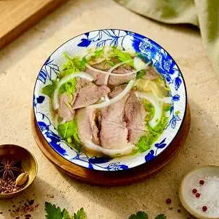 Bún Bò Nạm - 59.000 ₫ tại Bún Bò Huế Mỡ Nổi Chị Duyên - Âu Dương Lân