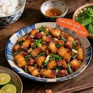 Hình ảnh Cơm thịt rang cháy cạnh