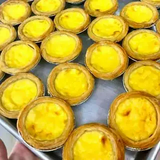 Tart trứng - 19.000 ₫ tại Tiệm Bánh Oanh Oanh - Bánh Kem & Bông Lan Trứng Muối - Sư Vạn Hạnh (Nối Dài)