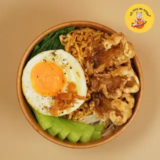 mì trộn gà giòn trứng chiên - 89.000 ₫ tại Mì Trộn Idomie Únu - Nguyễn Duy