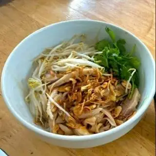 Hình ảnh Bún gà trộn lẫn