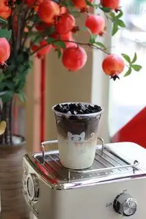 Cà phê sữa tươi sương sáo - 45.000 ₫ tại The LÁC - Cà Phê, Matcha & Trà Trái Cây - Hoàng Hoa Thám