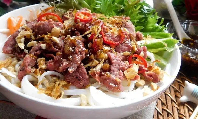 Hình ảnh Phở trộn bò