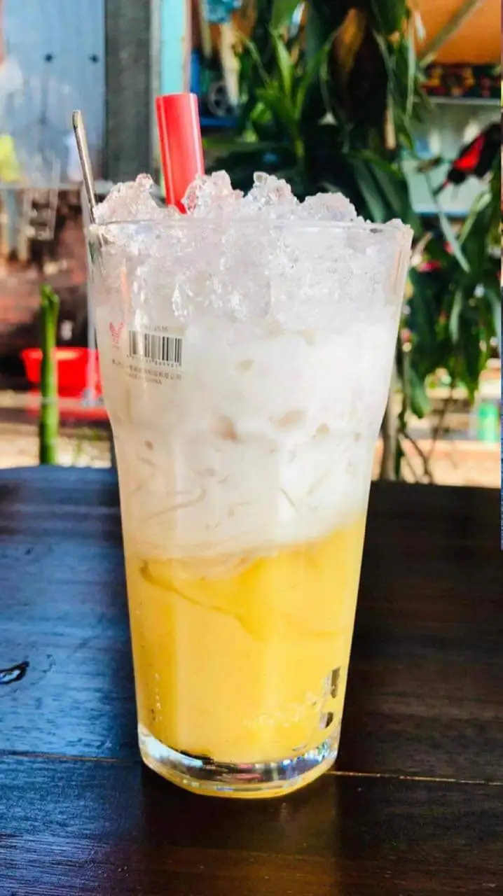 Đậu xanh đánh nước cốt dừa  - 29.000 ₫ tại Quyên - Chè Thập Cẩm Và Sâm Bổ Lượng - Nguyễn Cư Trinh