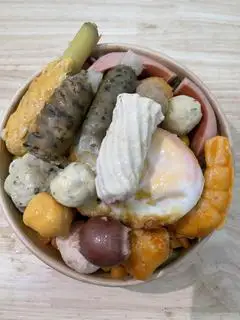 Hình ảnh Mỳ Trộn Đặc Biệt Full Topping 