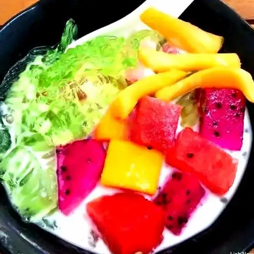 Chè trái cây - 33.000 ₫ tại Chè Bát Phố Cổ - Trần Thị Điệu