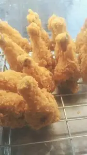 Hình ảnh Đùi gà rán lắc pho mai